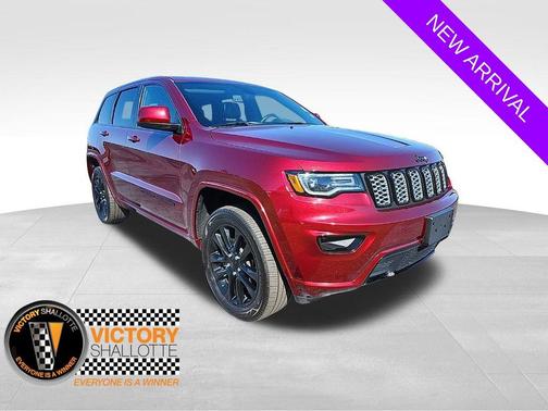 2022 Jeep Grand Cherokee Laredo