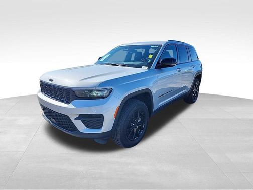 2024 Jeep Grand Cherokee Altitude