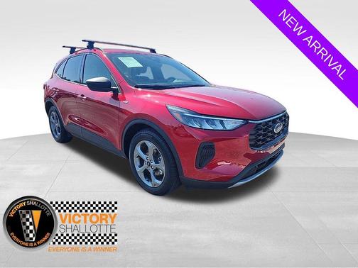 Rapid Red Metallic Tinted Clearcoat 2025 Ford Escape ST-Line