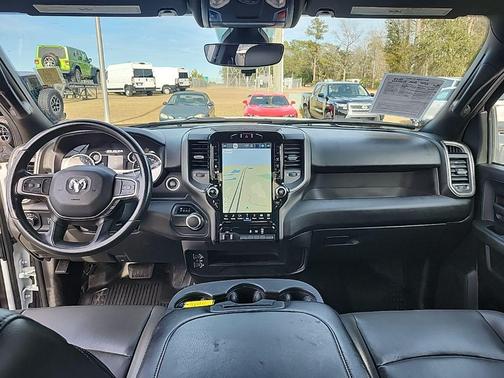 2023 RAM 2500 Tradesman Crew Cab 4x2 8' Box