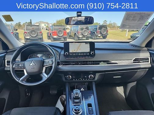 2022 Mitsubishi Outlander SE