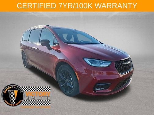 Red Hot Pearlcoat 2025 Chrysler Pacifica Limited