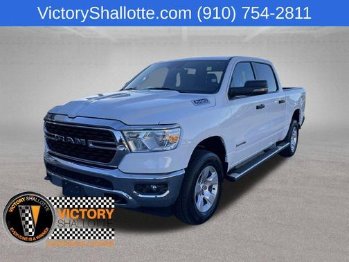 Bright White Clearcoat 2024 RAM 1500 Big Horn/Lone Star