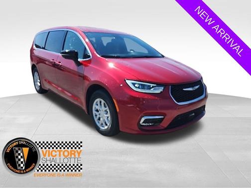 Red Hot Pearl-Coat Exterior Paint 2026 Chrysler Pacifica L