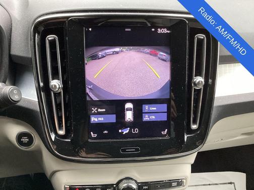 2020 Volvo XC40 T5 Momentum