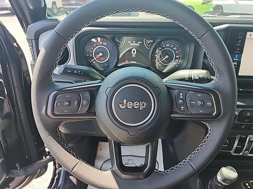 2025 Jeep Gladiator Sport S