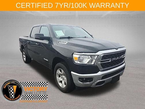 Diamond Black Crystal Pearlcoat 2024 RAM 1500 Big Horn/Lone Star