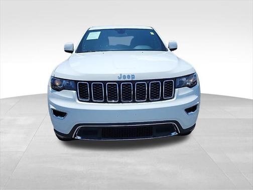 2020 Jeep Grand Cherokee Laredo