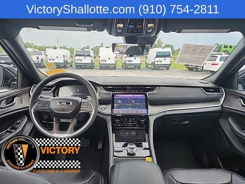 Silver Zynith 2025 Jeep Grand Cherokee Limited