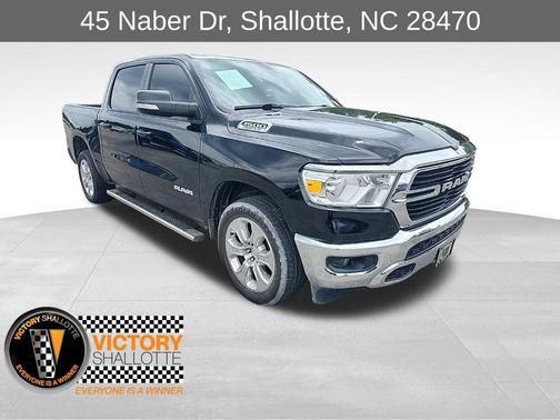 Diamond Black Crystal Pearlcoat 2021 RAM 1500 Big Horn/Lone Star