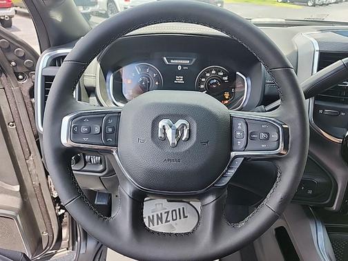 2025 RAM 2500 Laramie Crew Cab 4x4 6'4' Box