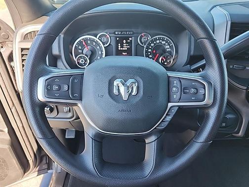 2026 RAM 2500 Tradesman Crew Cab 4x4 6'4' Box