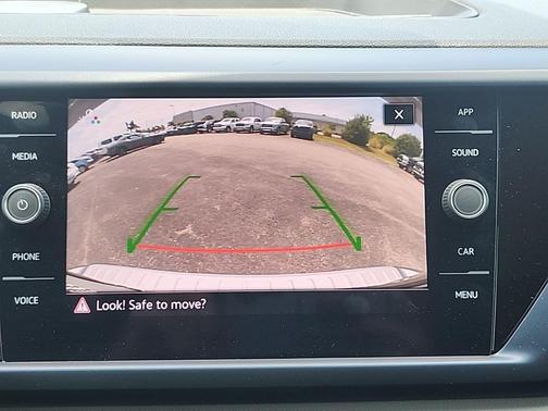Platinum Gray Metallic 2022 Volkswagen Taos 1.5T SE