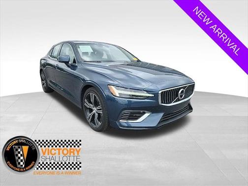 2022 Volvo S60 Recharge Plug-In Hybrid T8 Inscription