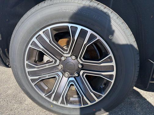 2024 Jeep Wagoneer L Series II 4x2