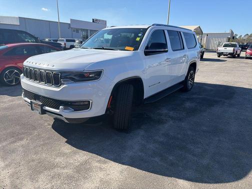 2024 Jeep Wagoneer L Series II 4x2