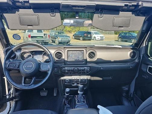 2022 Jeep Gladiator Willys 4x4