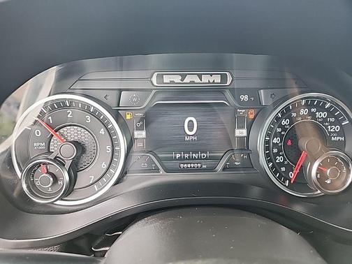 2022 RAM 1500 Big Horn/Lone Star