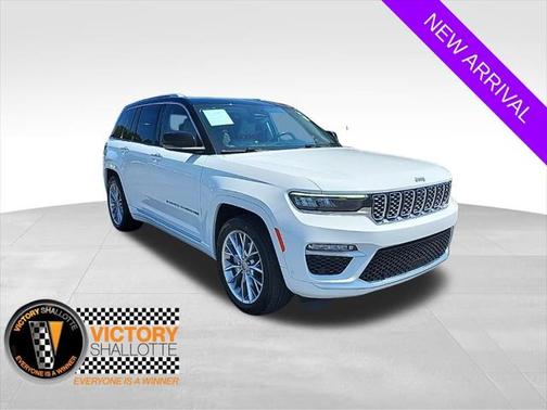 2022 Jeep Grand Cherokee Summit