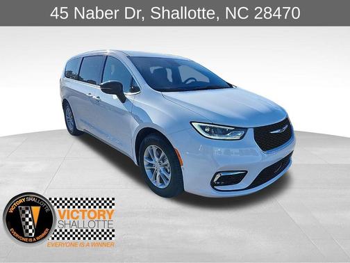 Bright White Clear-Coat Exterior Paint 2026 Chrysler Pacifica L