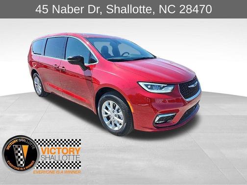 Red Hot Pearl-Coat Exterior Paint 2026 Chrysler Pacifica Limited