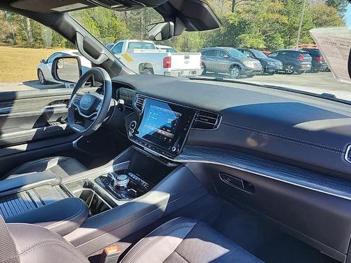 2022 Jeep Wagoneer Series III 4x4