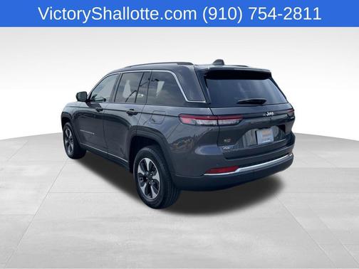 Baltic Gray Metallic Clearcoat 2022 Jeep Grand Cherokee 4xe Base