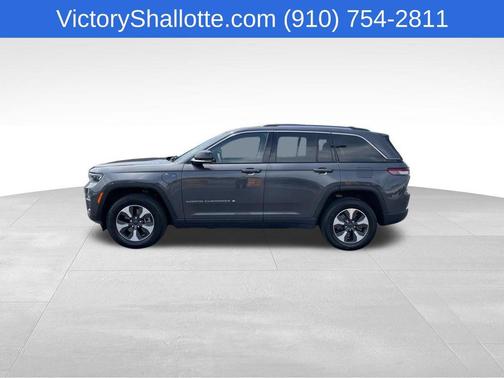 Baltic Gray Metallic Clearcoat 2022 Jeep Grand Cherokee 4xe Base