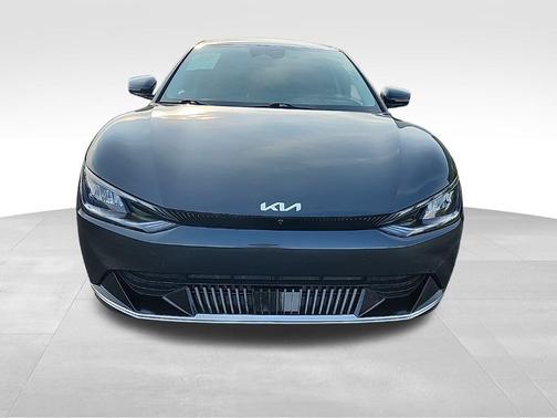 2022 Kia EV6 Wind