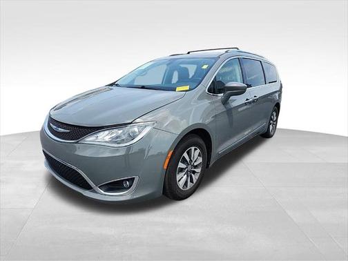 2020 Chrysler Pacifica Touring-L Plus