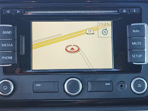 2013 Volkswagen Beetle 2.0L TDI