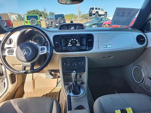 2013 Volkswagen Beetle 2.0L TDI