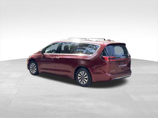 2021 Chrysler Pacifica Hybrid Touring L