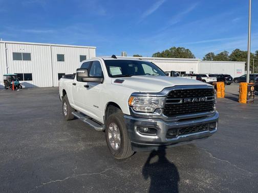 2024 RAM 2500 Big Horn Crew Cab 4x4 6'4' Box