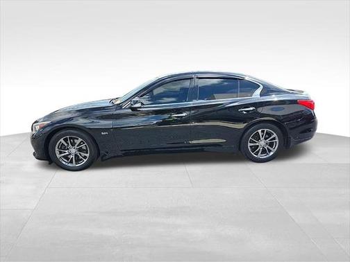 2017 INFINITI Q50 3.0t Signature Edition