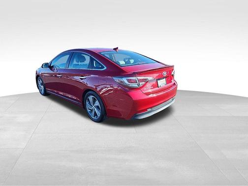 2016 Hyundai SONATA Hybrid Limited