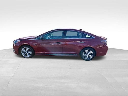 2016 Hyundai SONATA Hybrid Limited