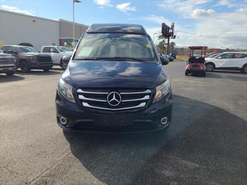 2016 Mercedes-Benz Metris Base