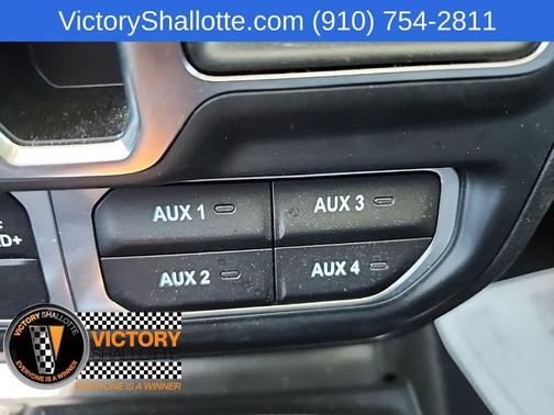 Bright White Clearcoat 2024 Jeep Gladiator Mojave