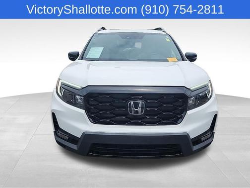 Platinum White Pearl 2023 Honda Passport AWD Elite