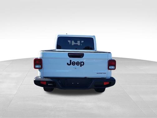 2025 Jeep Gladiator High Tide