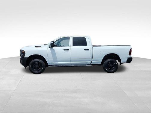 2025 RAM 2500 Tradesman Crew Cab 4x4 6'4' Box