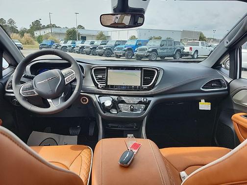 2026 Chrysler Pacifica L