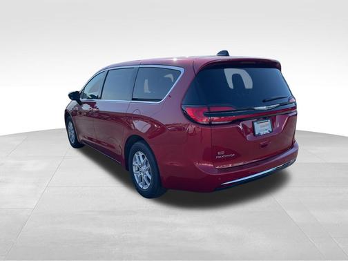 Red Hot Pearl-Coat Exterior Paint 2026 Chrysler Pacifica L