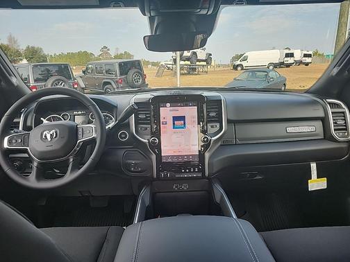 2026 RAM 3500 Big Horn Crew Cab 4x4 6'4' Box