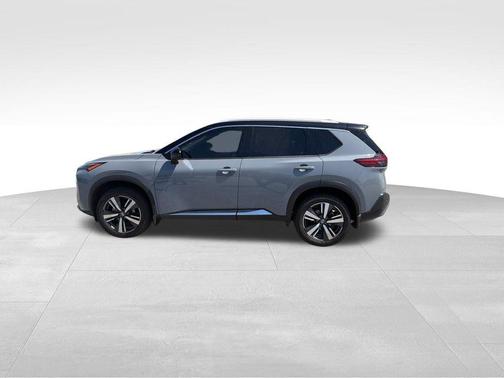 Boulder Gray Pearl/Super Black 2021 Nissan Rogue SL