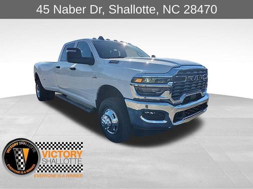 2026 RAM 3500 Tradesman Crew Cab 4x4 8' Box