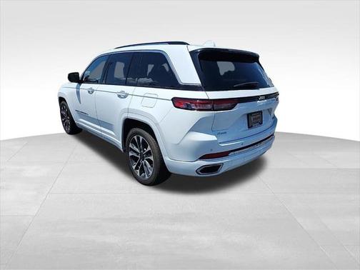 2023 Jeep Grand Cherokee Overland