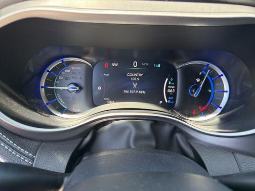 Diamond Black Crystal Pearlcoat 2025 Chrysler Pacifica Hybrid Select