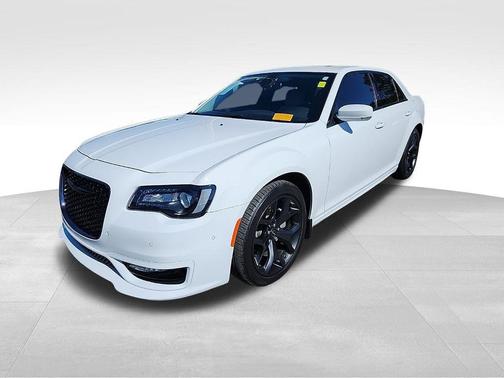 2023 Chrysler 300 Touring